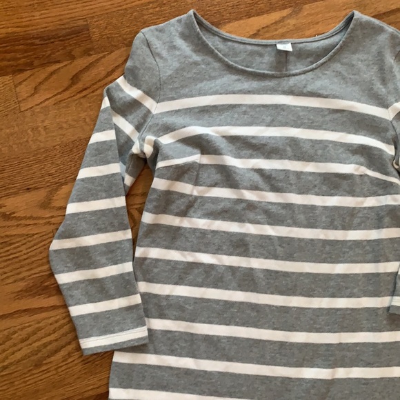 🚨 4 for $20 Old Navy 3/4 sleeve T-shirt dress - Picture 3 of 4